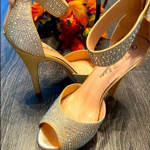 De blossom collection sparkling diamond heels